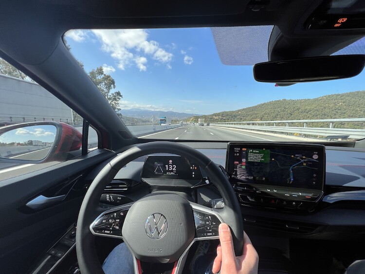 5000 km Volkswagenem ID.4 przez całą Europę – elektryczny SUV Volkswagena w podróży do Barcelony